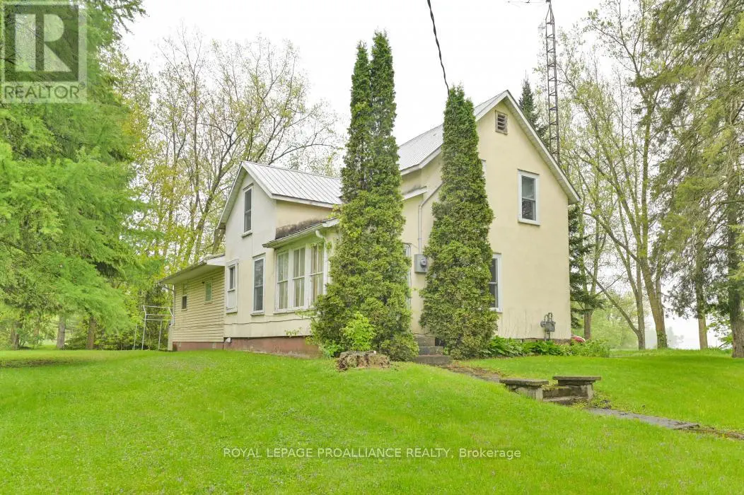 3 Louisa Street, Tweed, Ontario  K0K 3J0 - Photo 2 - X12170043