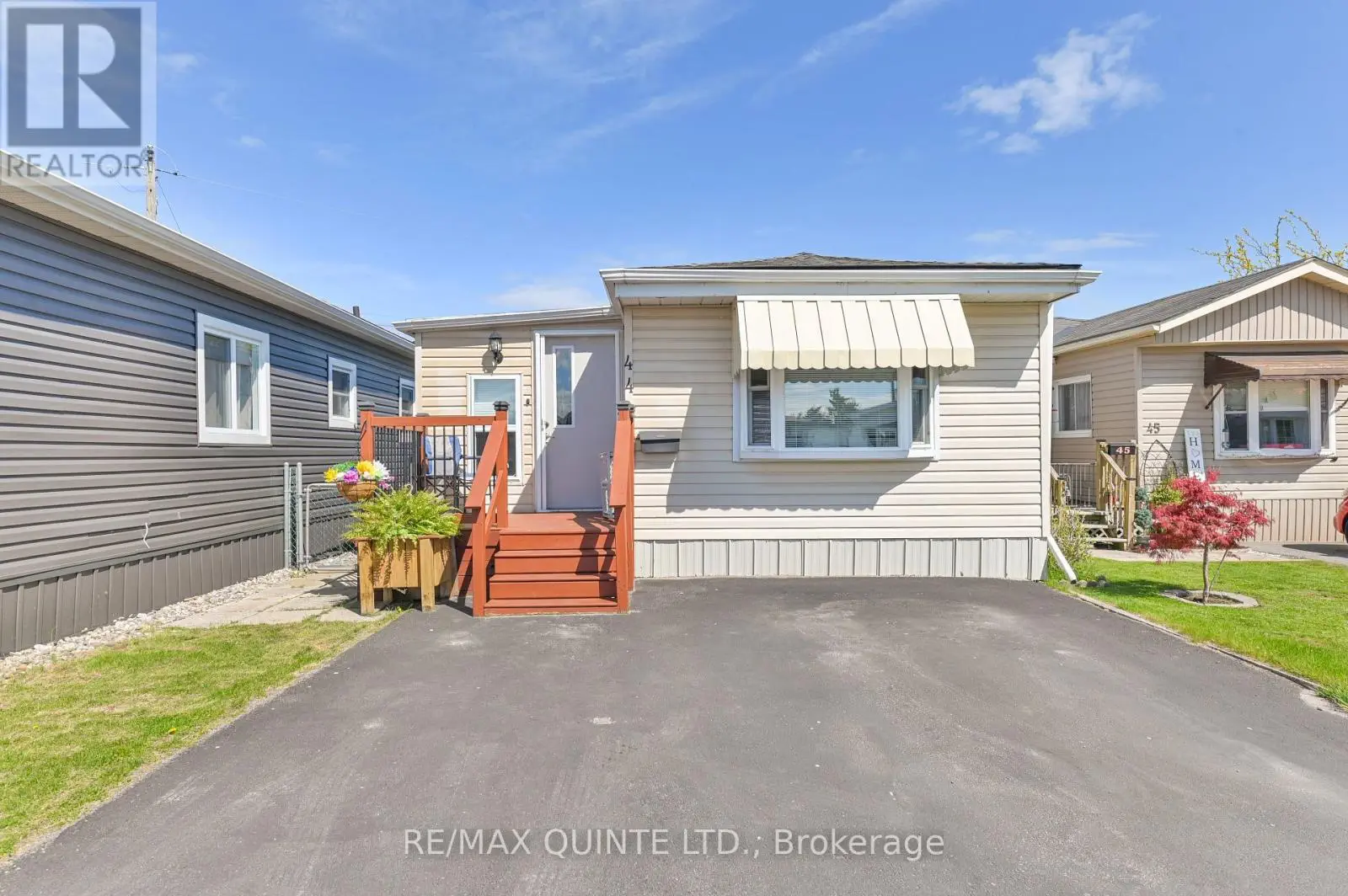 44 - 311 Dundas Street, Quinte West, Ontario  K8V 1M1 - Photo 1 - X12170346