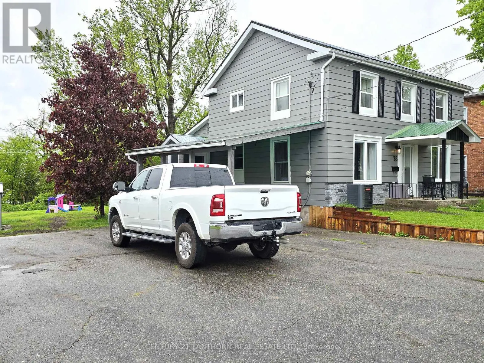 28 Gore Street, Stirling-Rawdon, Ontario  K0K 3E0 - Photo 3 - X12150401
