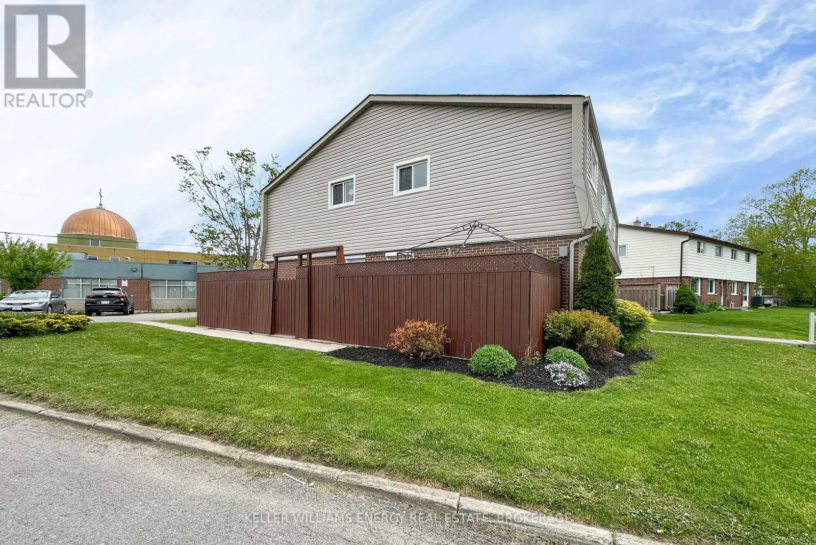 4 Units - 743 Cypress Avenue, Oshawa, Ontario  L1H 2X2 - Photo 2 - E12170725