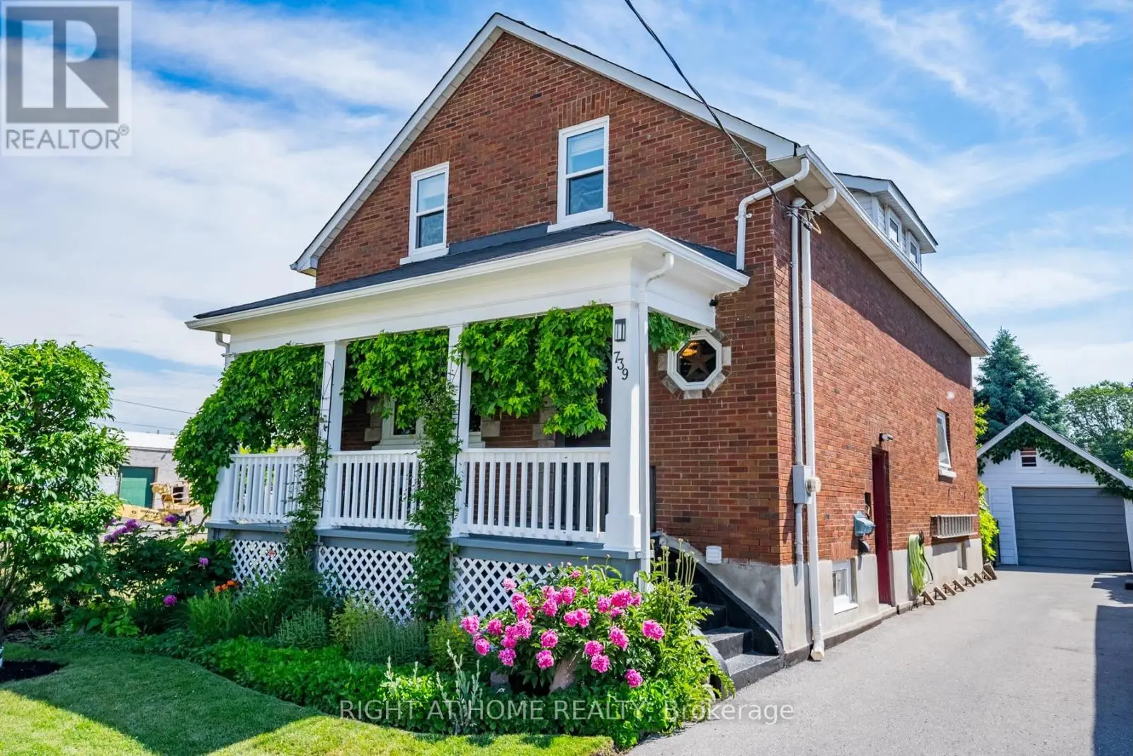 739 Albert Street, Oshawa, Ontario  L1H 4T7 - Photo 1 - E12171896