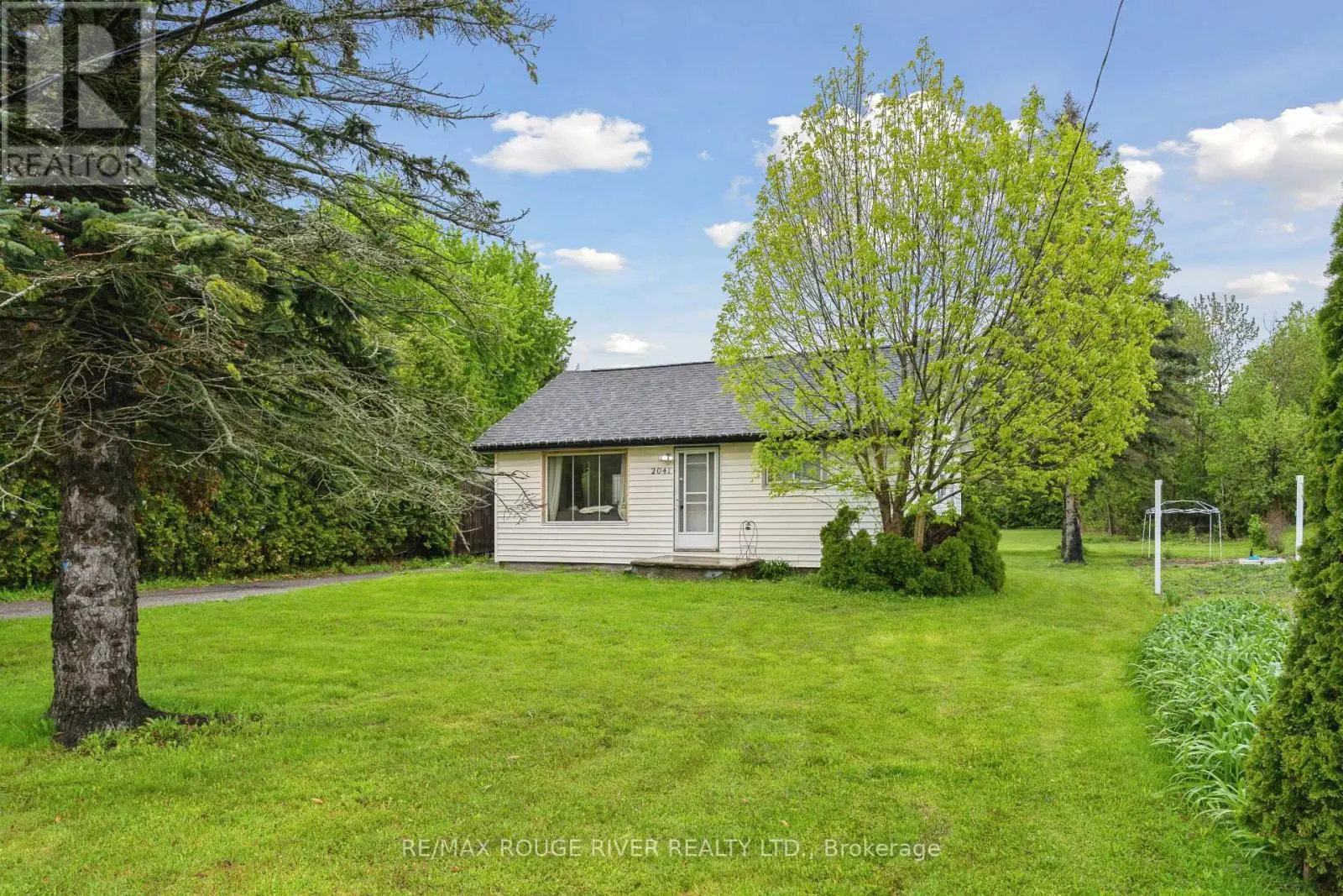 2041 Nash Road, Clarington, Ontario  L1C 3K4 - Photo 2 - E12172730