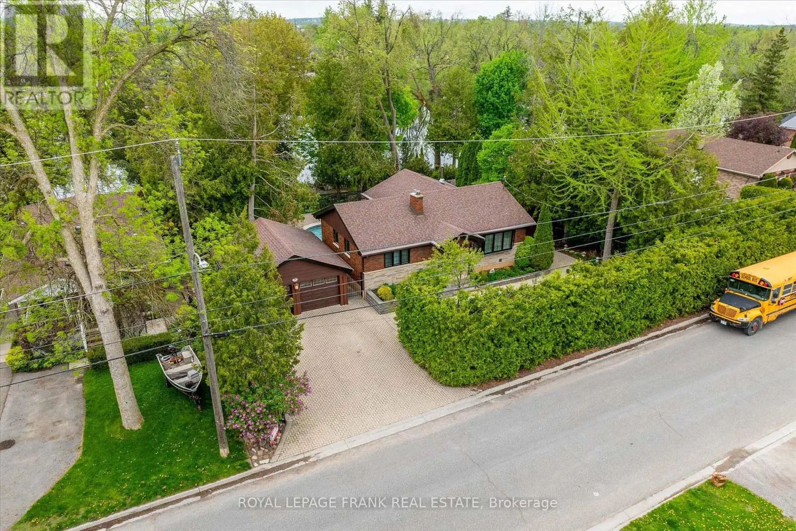 256 Sherin Avenue, Peterborough South, Ontario  K9J 1B6 - Photo 3 - X12150415