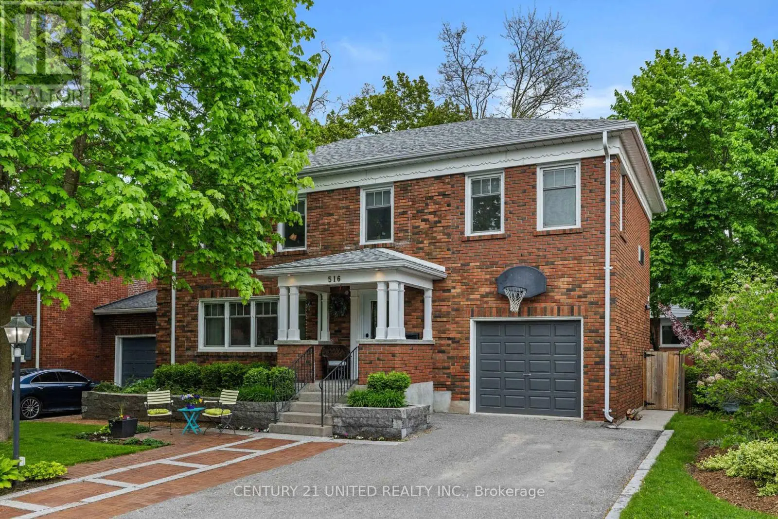 516 HUNTER STREET W, Peterborough Central, Ontario
