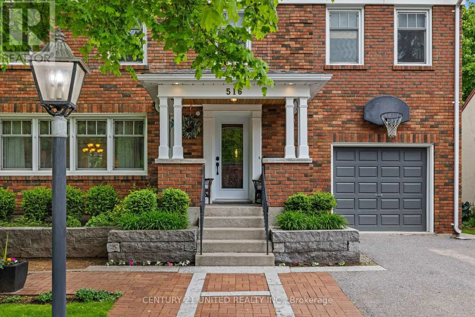 516 Hunter Street W, Peterborough Central, Ontario  K9H 2N1 - Photo 3 - X12173086