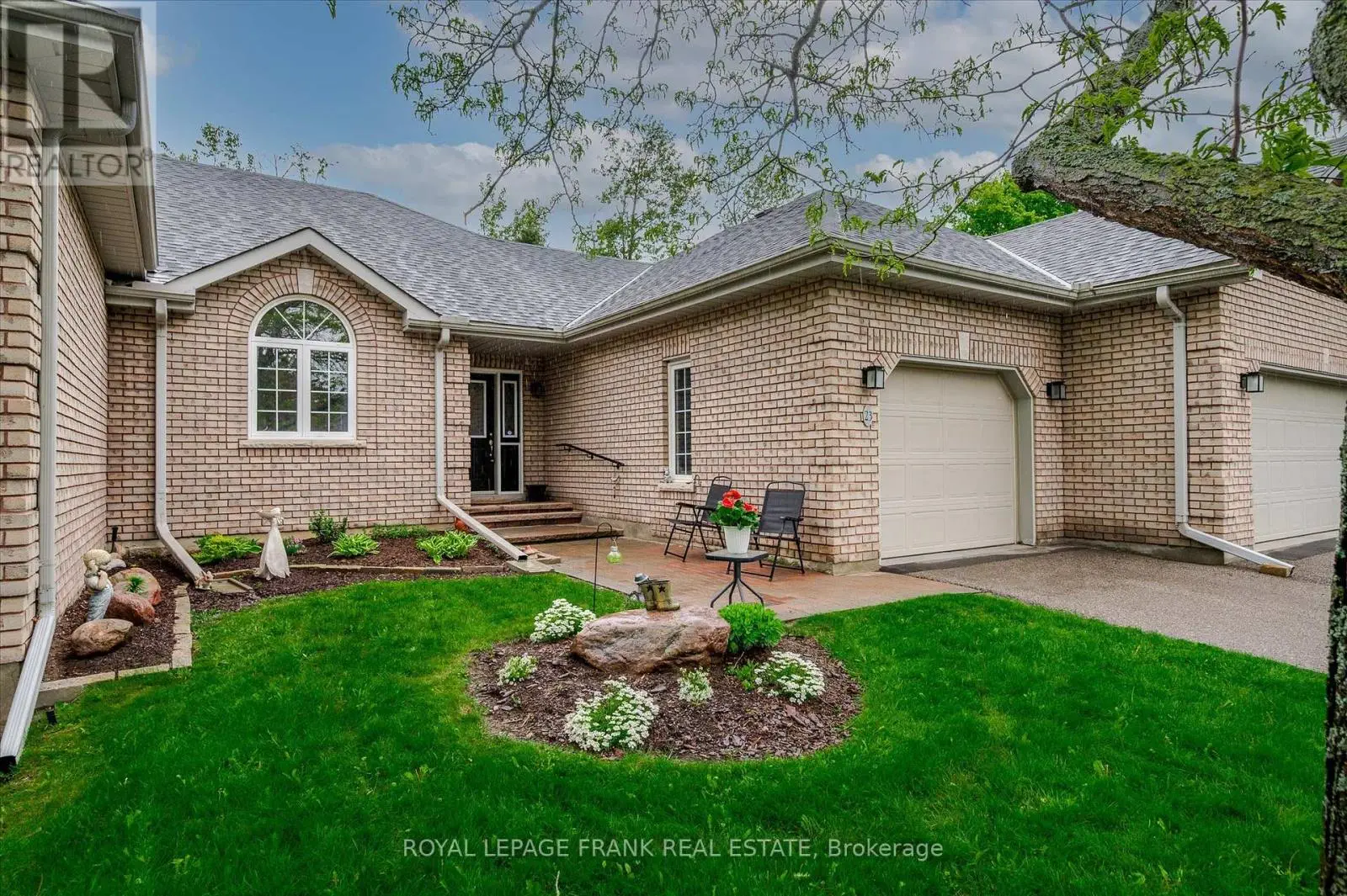 23 - 300 Franmor Drive, Peterborough East, Ontario  K9H 7R1 - Photo 2 - X12173458