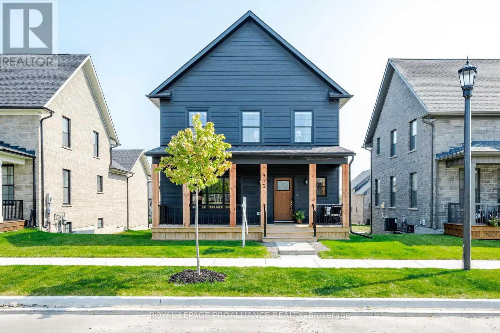 913 John Fairhurst Boulevard, Cobourg, Ontario  K9A 1L9 - Photo 2 - X12173521