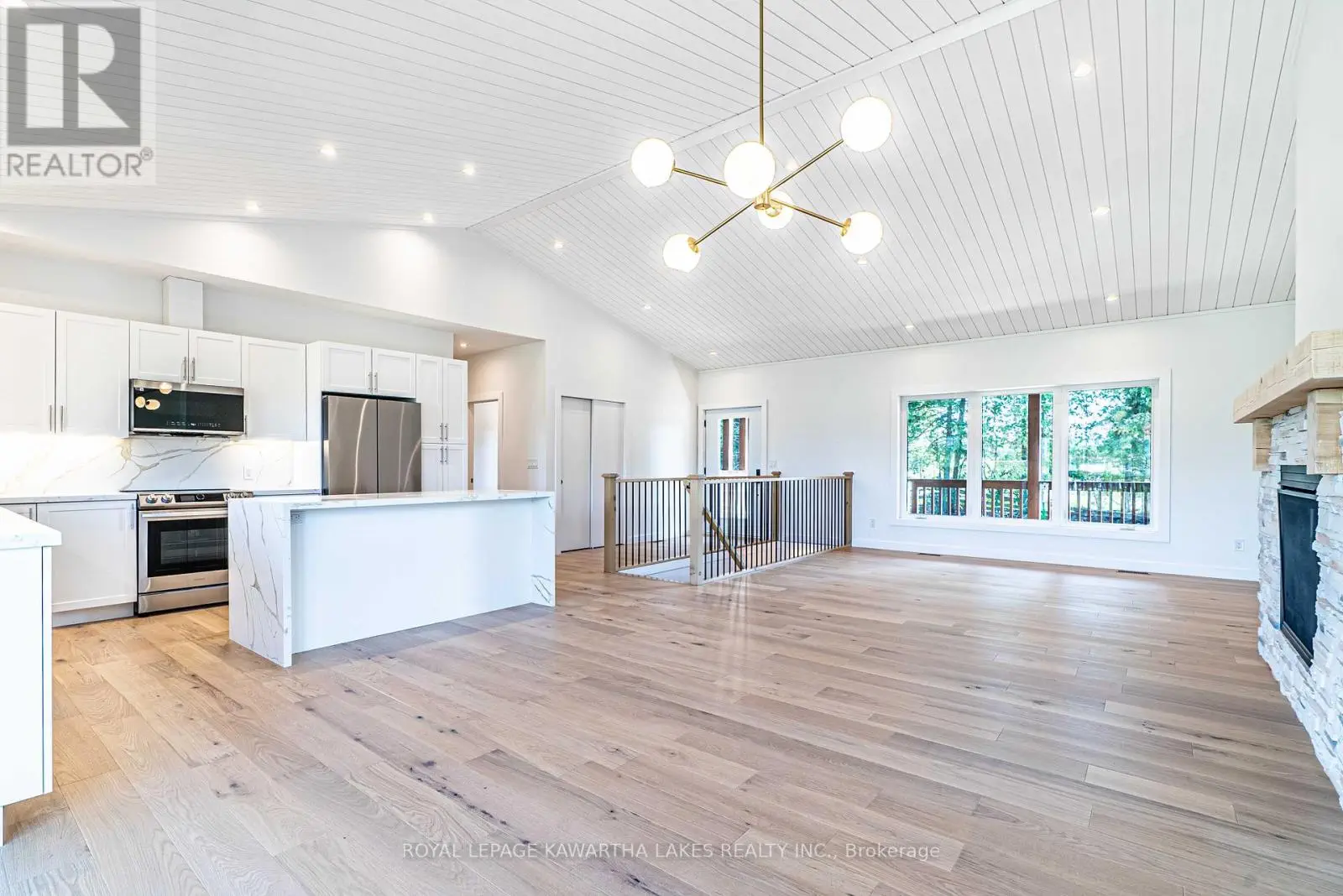 33 Coshs Road, Kawartha Lakes, Ontario  K0M 1A0 - Photo 3 - X12173613