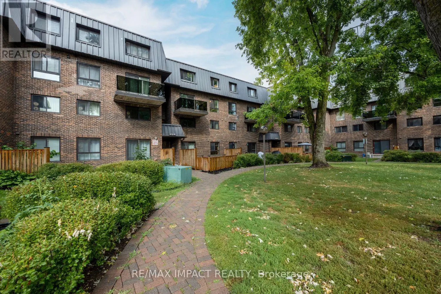 31 - 43 Taunton Road E, Oshawa, Ontario  L1G 3T6 - Photo 3 - E12173770
