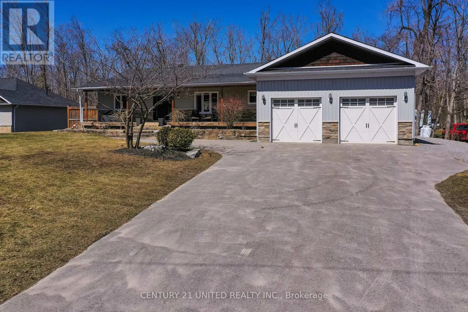 58 Sumcot Drive, Trent Lakes, Ontario  K0L 1R0 - Photo 2 - X12174290