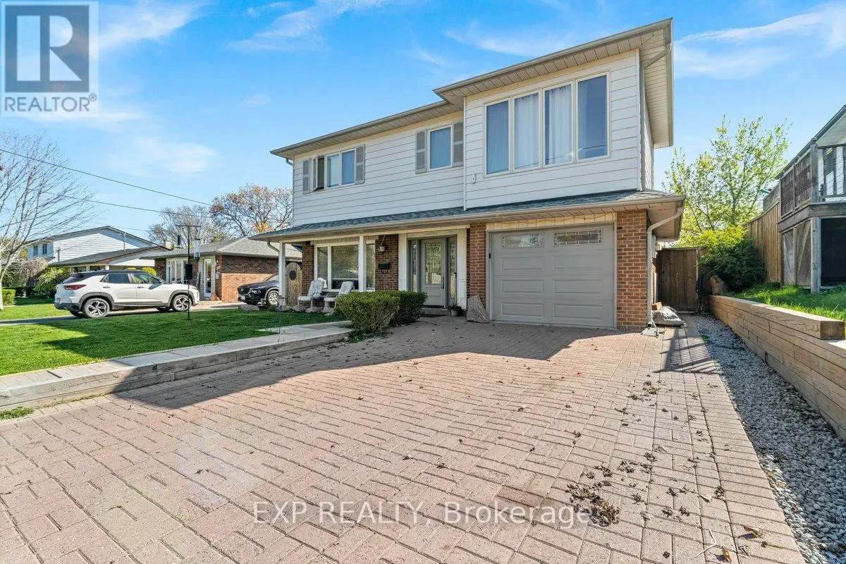 203 Stewart Street, Whitby, Ontario  L1N 3V2 - Photo 2 - E12174610