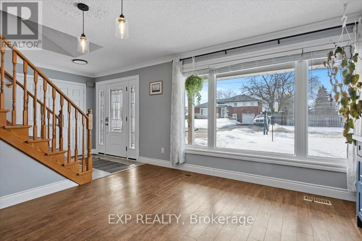 203 Stewart Street, Whitby, Ontario  L1N 3V2 - Photo 3 - E12174610