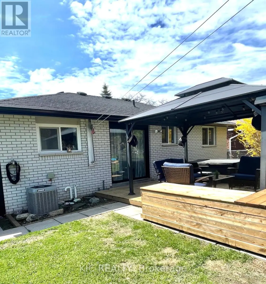 11 Mclean Avenue, Havelock-Belmont-Methuen, Ontario  K0L 1Z0 - Photo 2 - X12140140