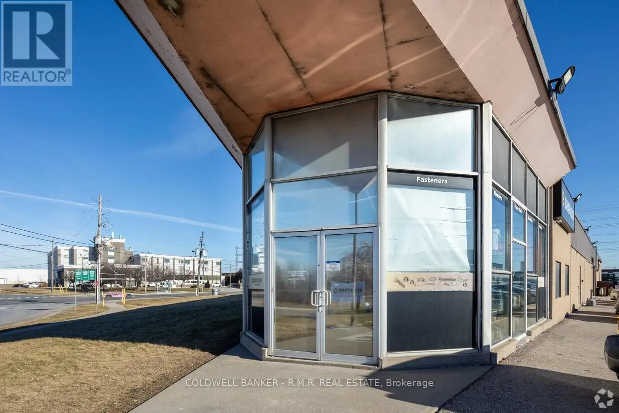 75 City View Drive, Toronto, Ontario  M9W 5A5 - Photo 2 - W12175511