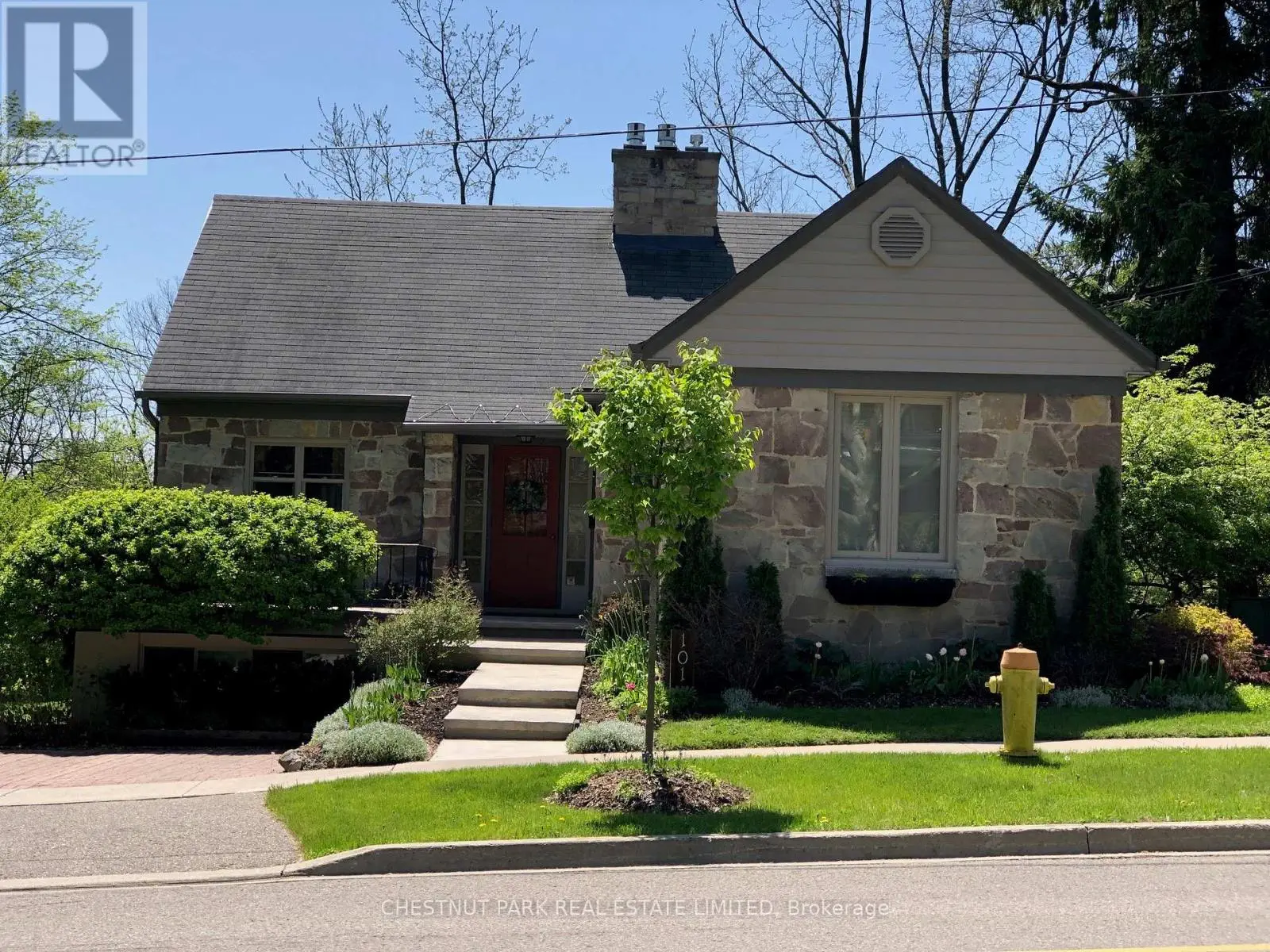 101 Augusta Street, Port Hope, Ontario  L1A 1H1 - Photo 1 - X12175757