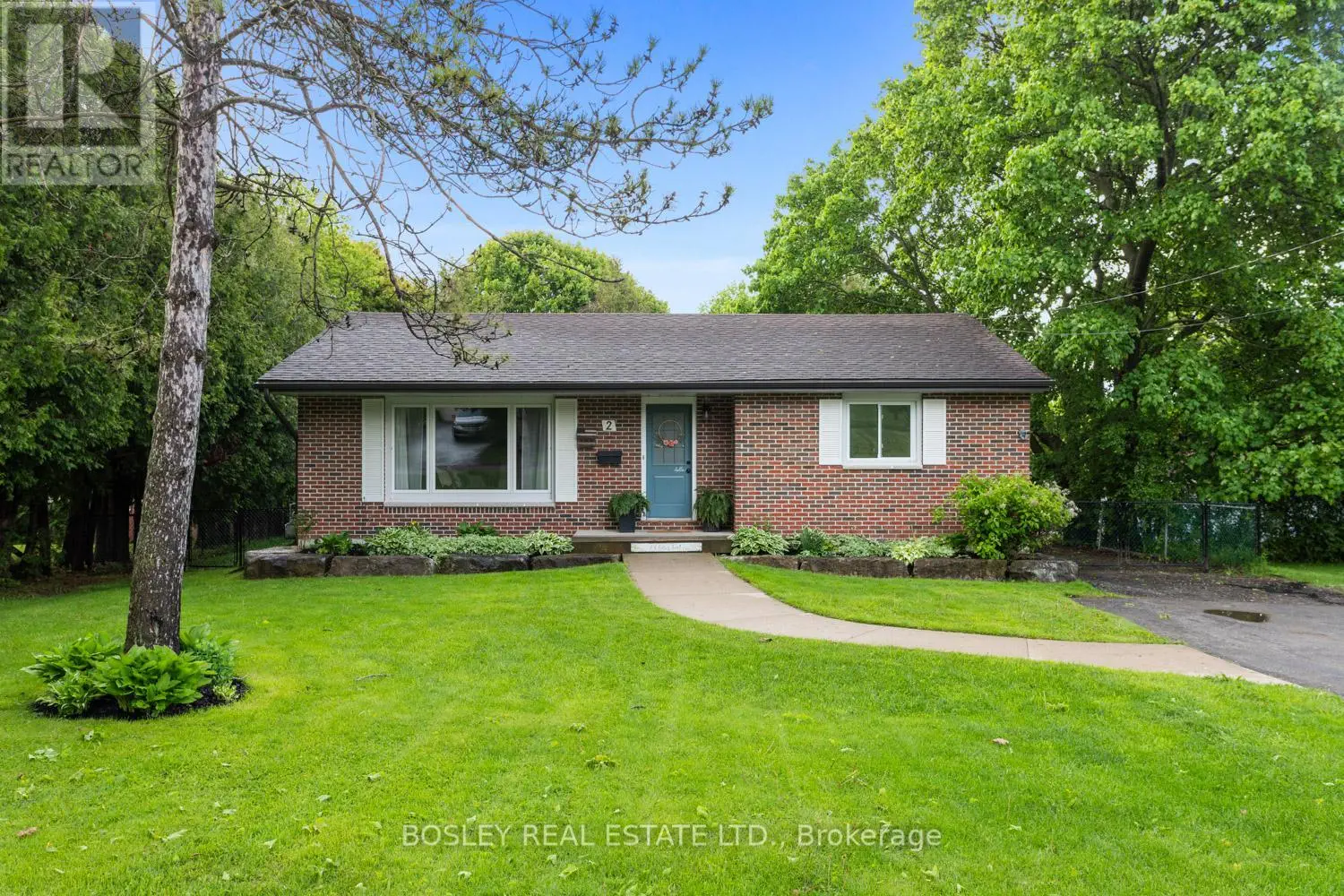 2 Oliver's Lane, Cobourg, Ontario  K9A 4V4 - Photo 1 - X12176254