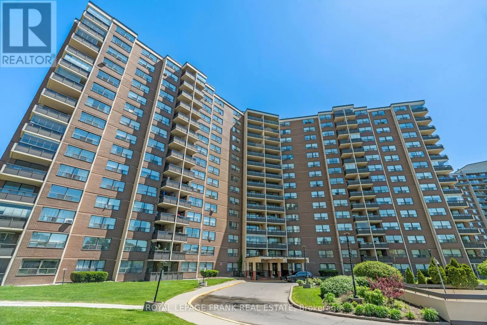 403 - 551 The West Mall, Toronto, Ontario  M9C 1G7 - Photo 1 - W12176716