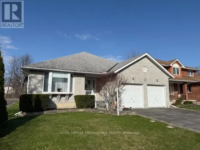21 Grosvenor Drive, Belleville, Ontario  K8P 5K3 - Photo 2 - X12176844