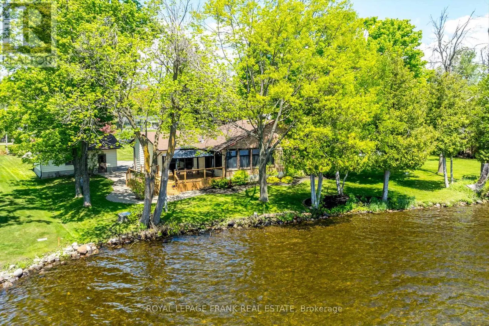 3 Clonsilla Drive, Kawartha Lakes, Ontario  K0M 1A0 - Photo 2 - X12177010