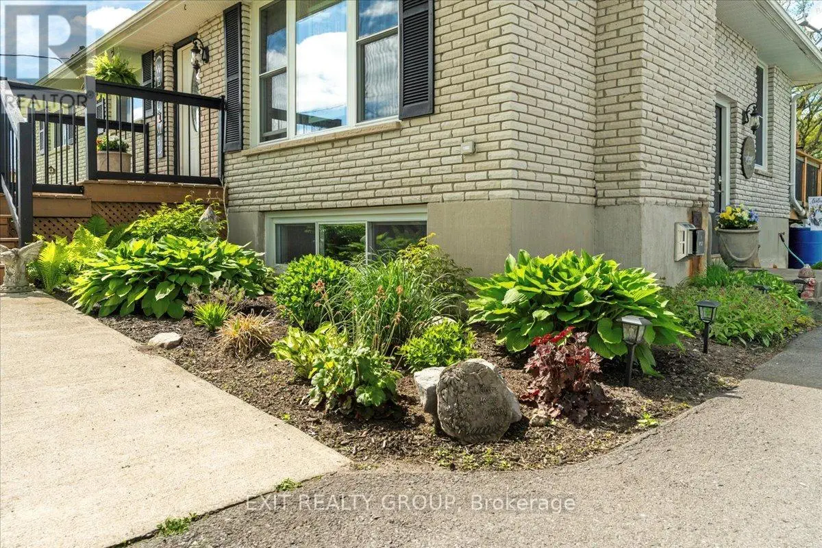 40 St Marks Road, Marmora And Lake, Ontario  K0K 2M0 - Photo 3 - X12177228