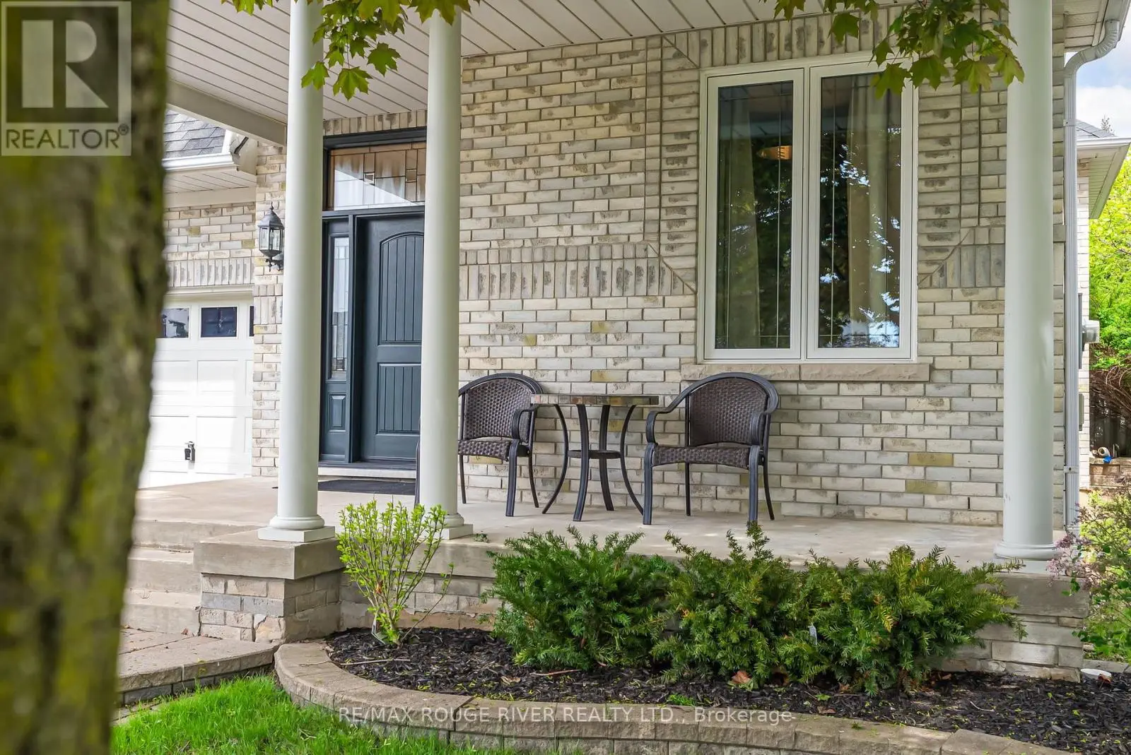 3 Lennon Court, Whitby, Ontario  L1P 1P4 - Photo 3 - E12116761