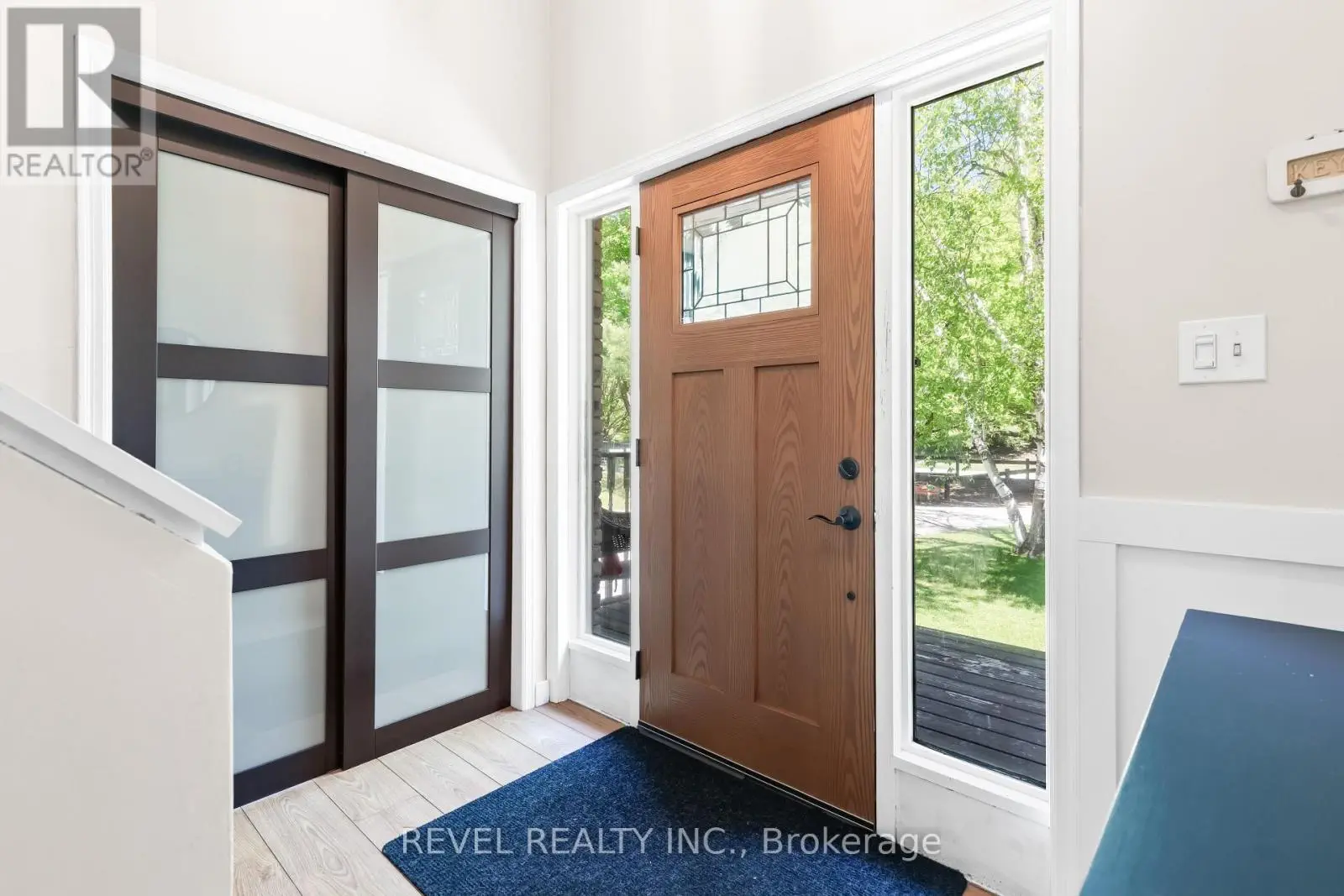 20 The Pines Lane, Brock, Ontario  L0C 1H0 - Photo 3 - N12178076