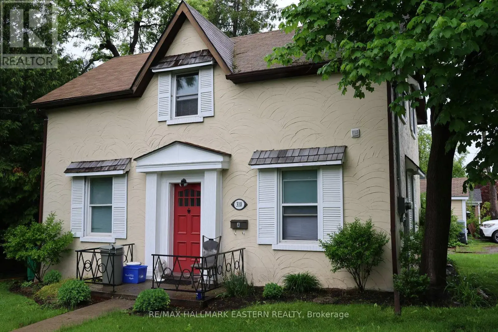 310 Edinburgh Street, Peterborough Central, Ontario  K9H 3E8 - Photo 1 - X12178022