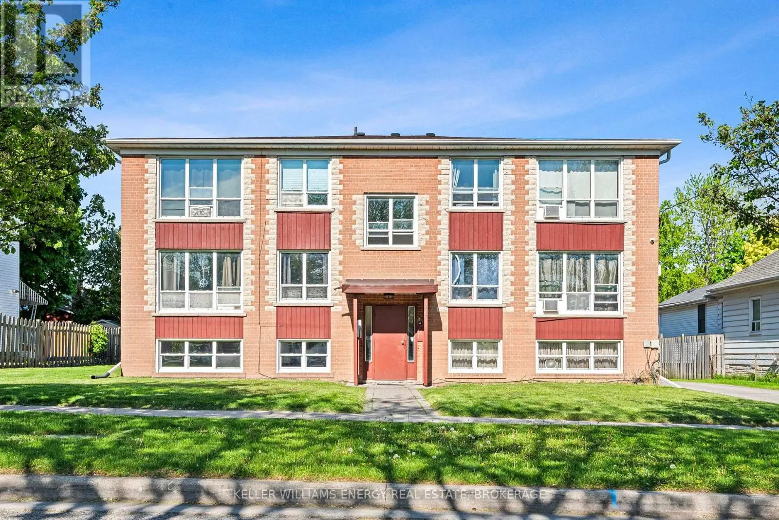 1-6 - 117 Cromwell Avenue, Oshawa, Ontario  L1J 4T5 - Photo 1 - E12178464