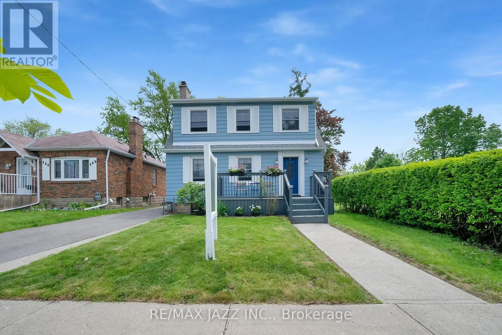 303 Gliddon Avenue, Oshawa, Ontario  L1H 1Z2 - Photo 3 - E12178491