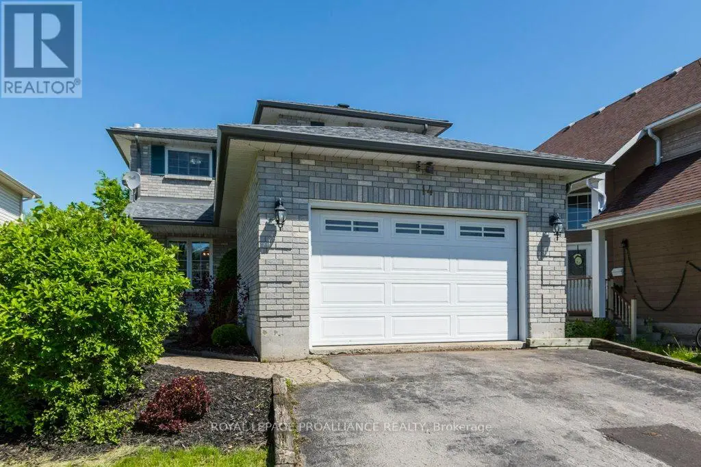 14 Sherwood Crescent, Belleville, Ontario  K8P 5G1 - Photo 1 - X12178704
