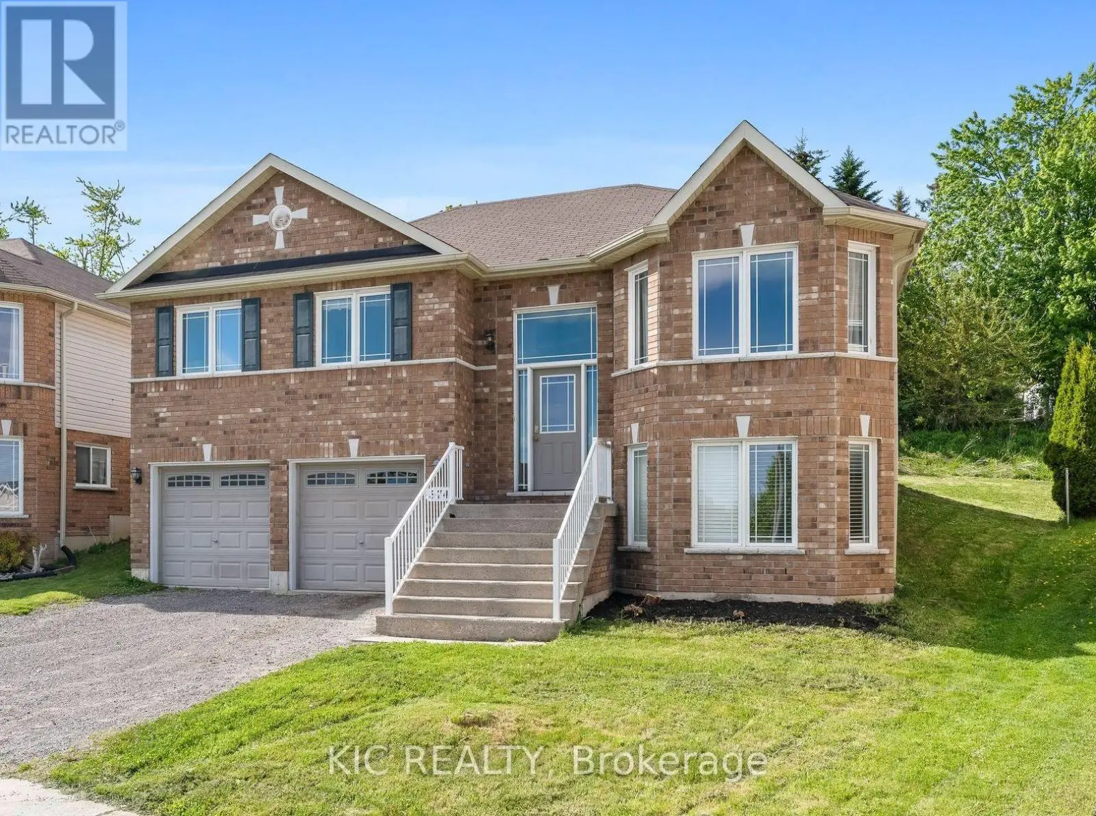 574 Clancy Crescent, Peterborough West, Ontario  K9K 2S2 - Photo 3 - X12178886