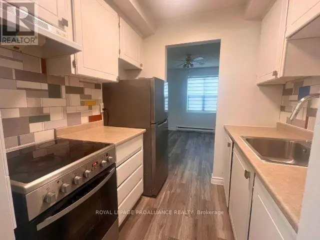 202 - 25 College Street E, Belleville, Ontario  K8P 2E3 - Photo 3 - X12179246
