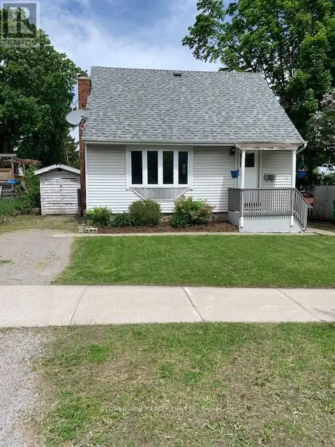 724 Fairbairn Street, Peterborough North, Ontario  K9H 6B6 - Photo 1 - X12179432