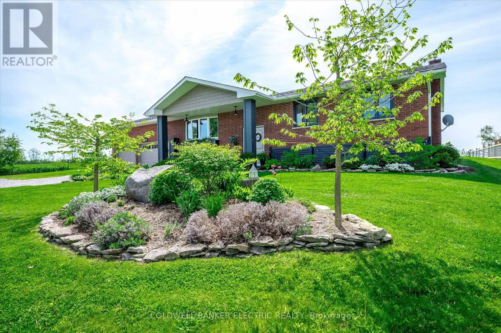 164 Islay Road, Kawartha Lakes, Ontario  K0M 2T0 - Photo 1 - X12178836