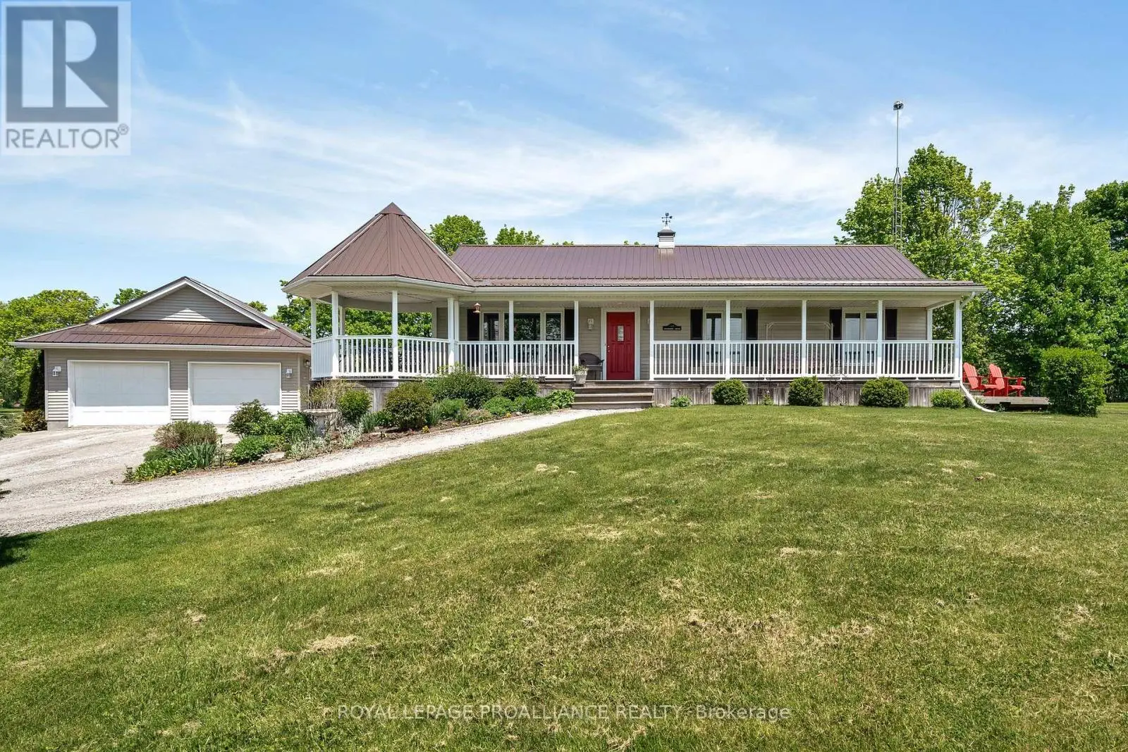 28 Huyck's Point Road, Prince Edward County, Ontario  K0K 3L0 - Photo 1 - X11990705