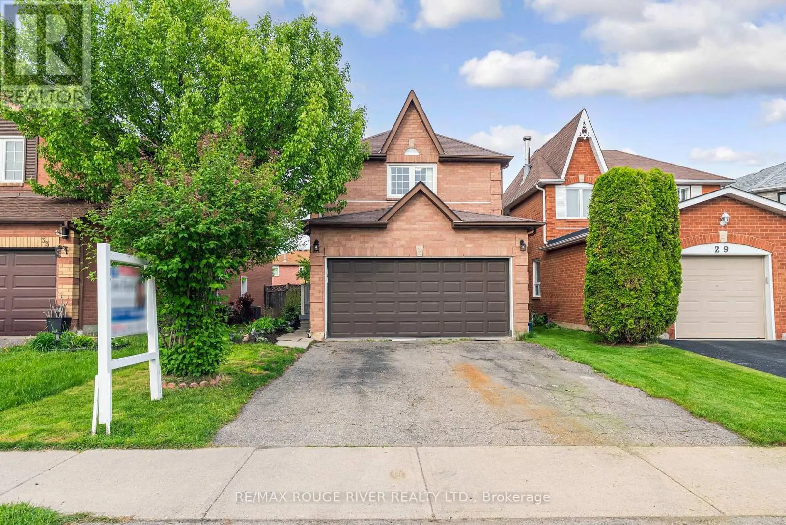 31 Sharp Crescent, Ajax, Ontario  L1T 3R1 - Photo 1 - E12179901