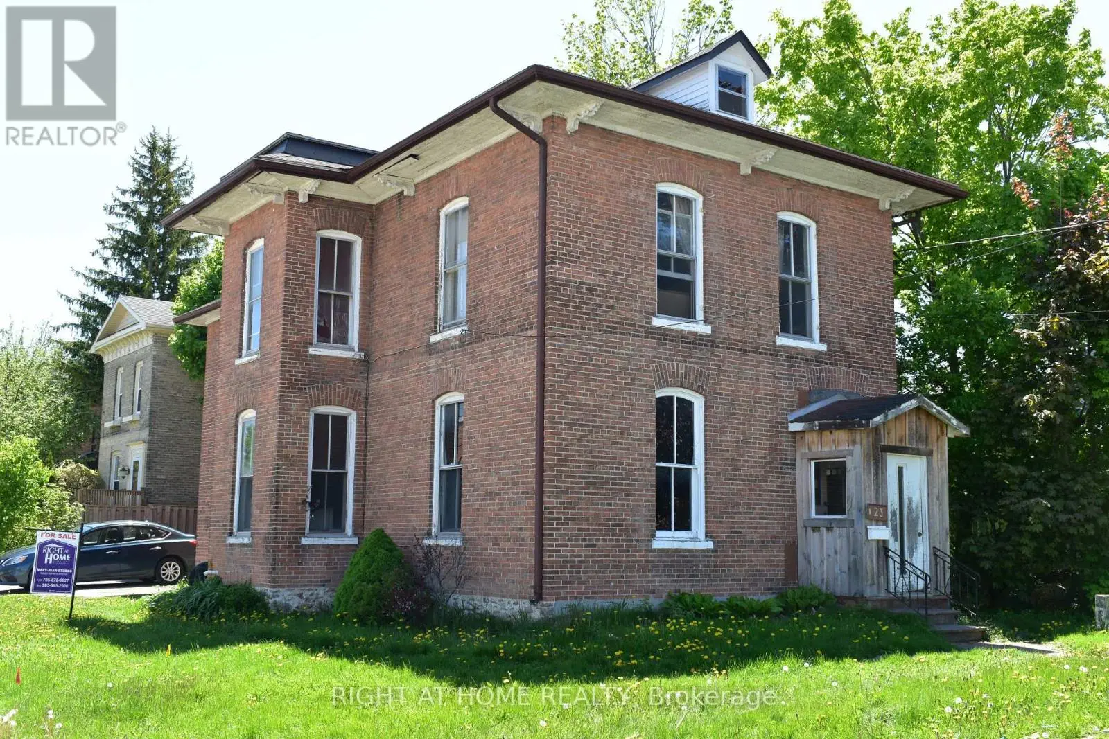 23 Glenelg Street W, Kawartha Lakes, Ontario  K9V 2T9 - Photo 2 - X12180331