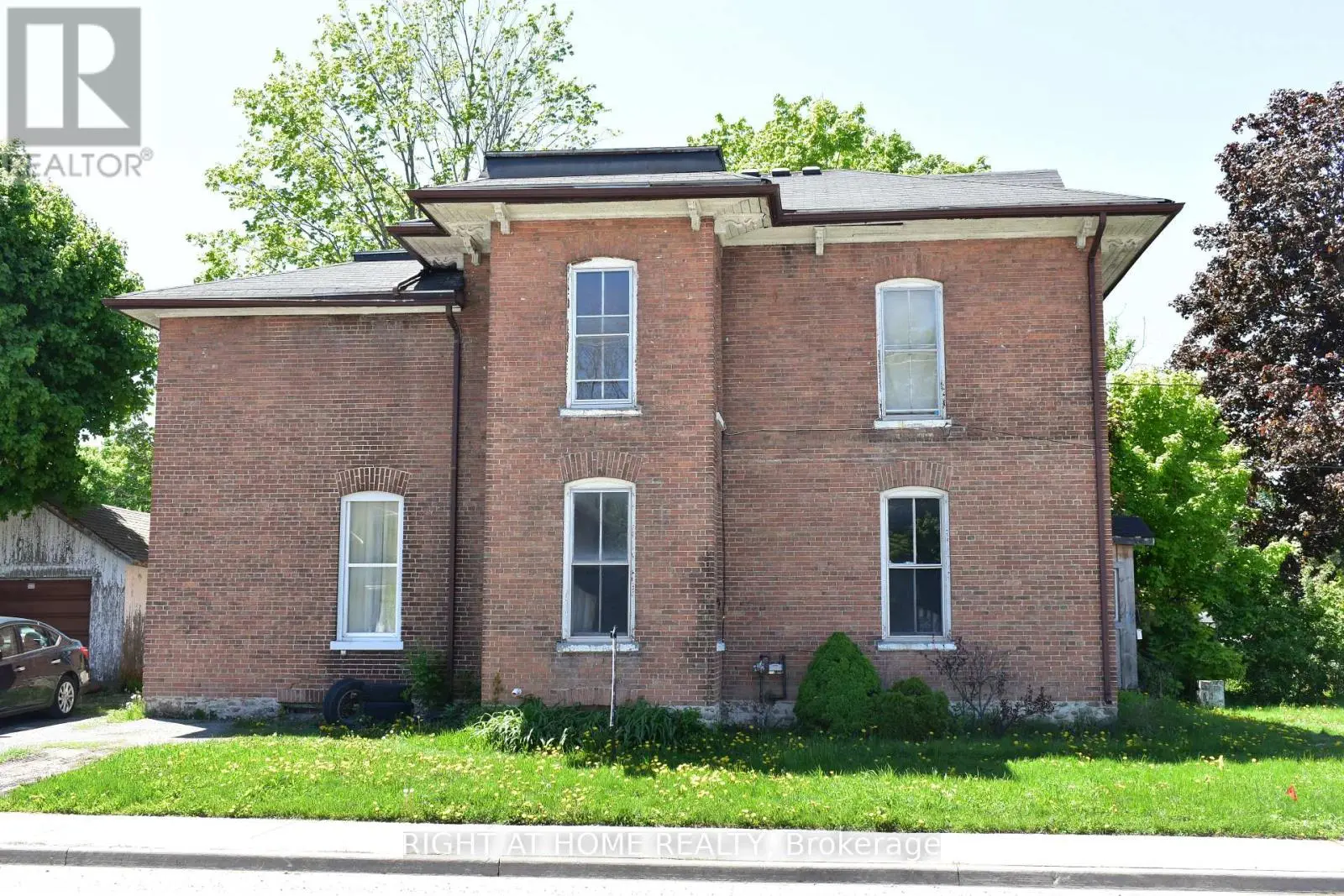 23 Glenelg Street W, Kawartha Lakes, Ontario  K9V 2T9 - Photo 3 - X12180331
