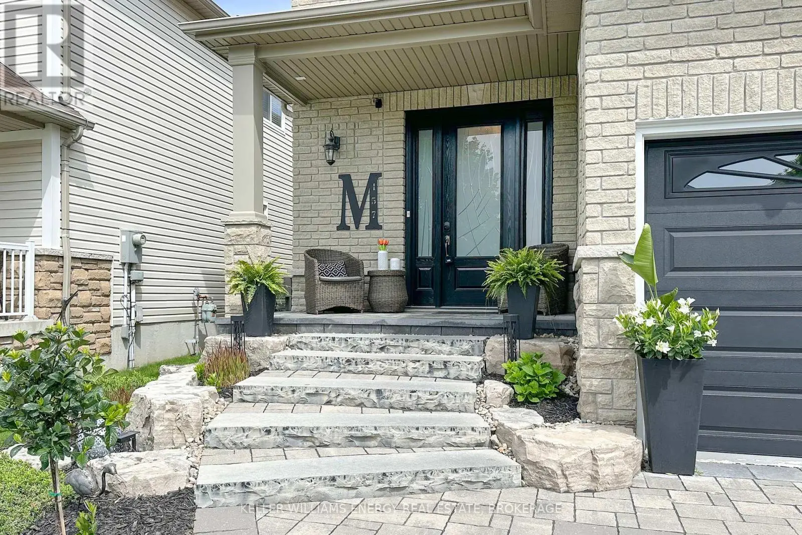 157 Dadson Drive, Clarington, Ontario  L1C 5M7 - Photo 3 - E12180571
