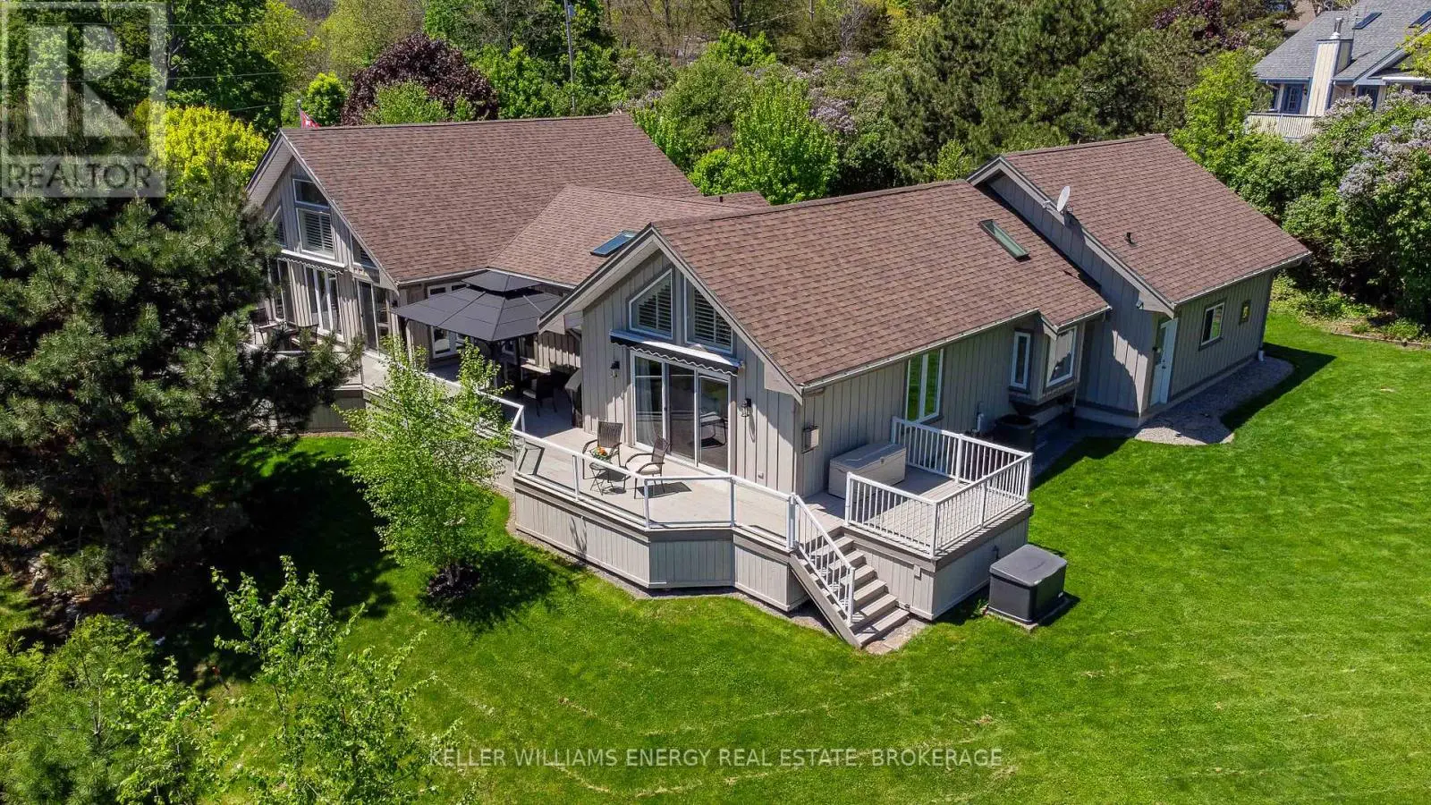 43 Smiths Bay Avenue, Prince Edward County, Ontario  K0K 2T0 - Photo 3 - X12180613