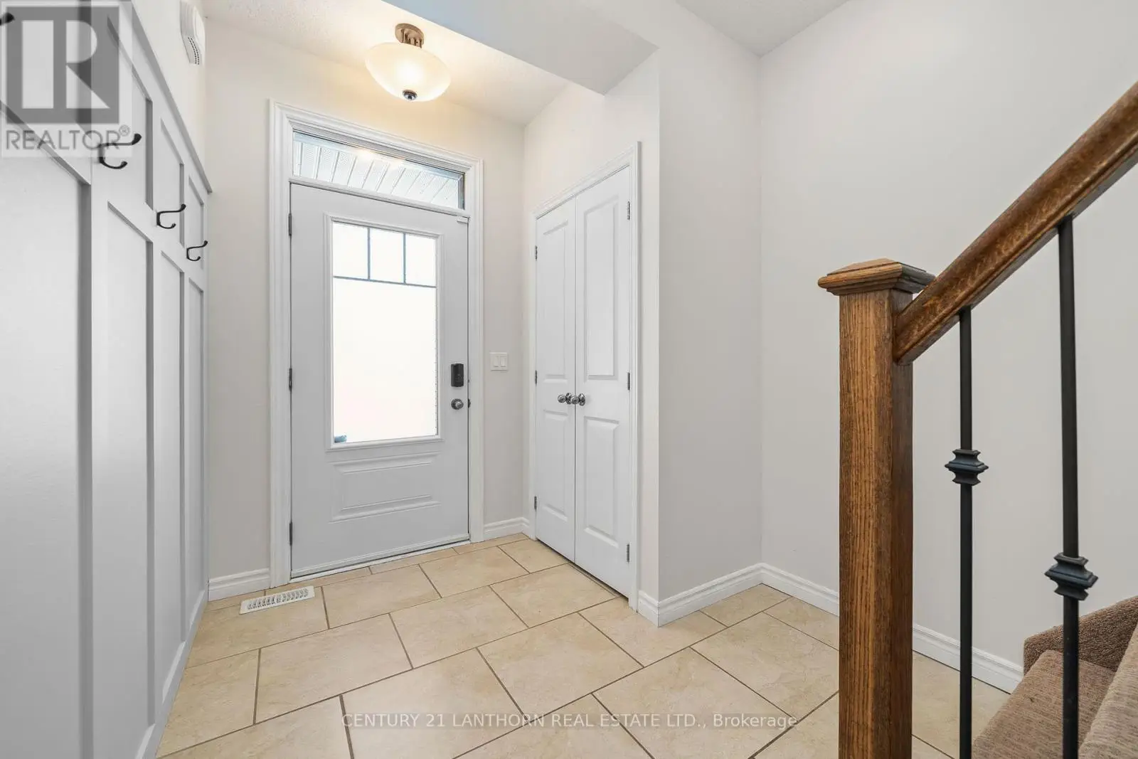 23 Glenwood Street, Quinte West, Ontario  K0K 2C0 - Photo 3 - X12180662