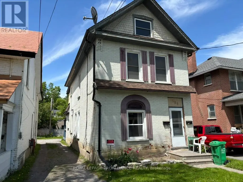 589 Aylmer Street N, Peterborough Central, Ontario  K9H 3W8 - Photo 1 - X12180688
