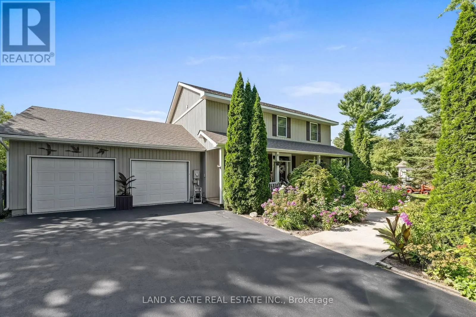 184 Harbard Road W, Prince Edward County, Ontario  K0K 1L0 - Photo 1 - X12180907