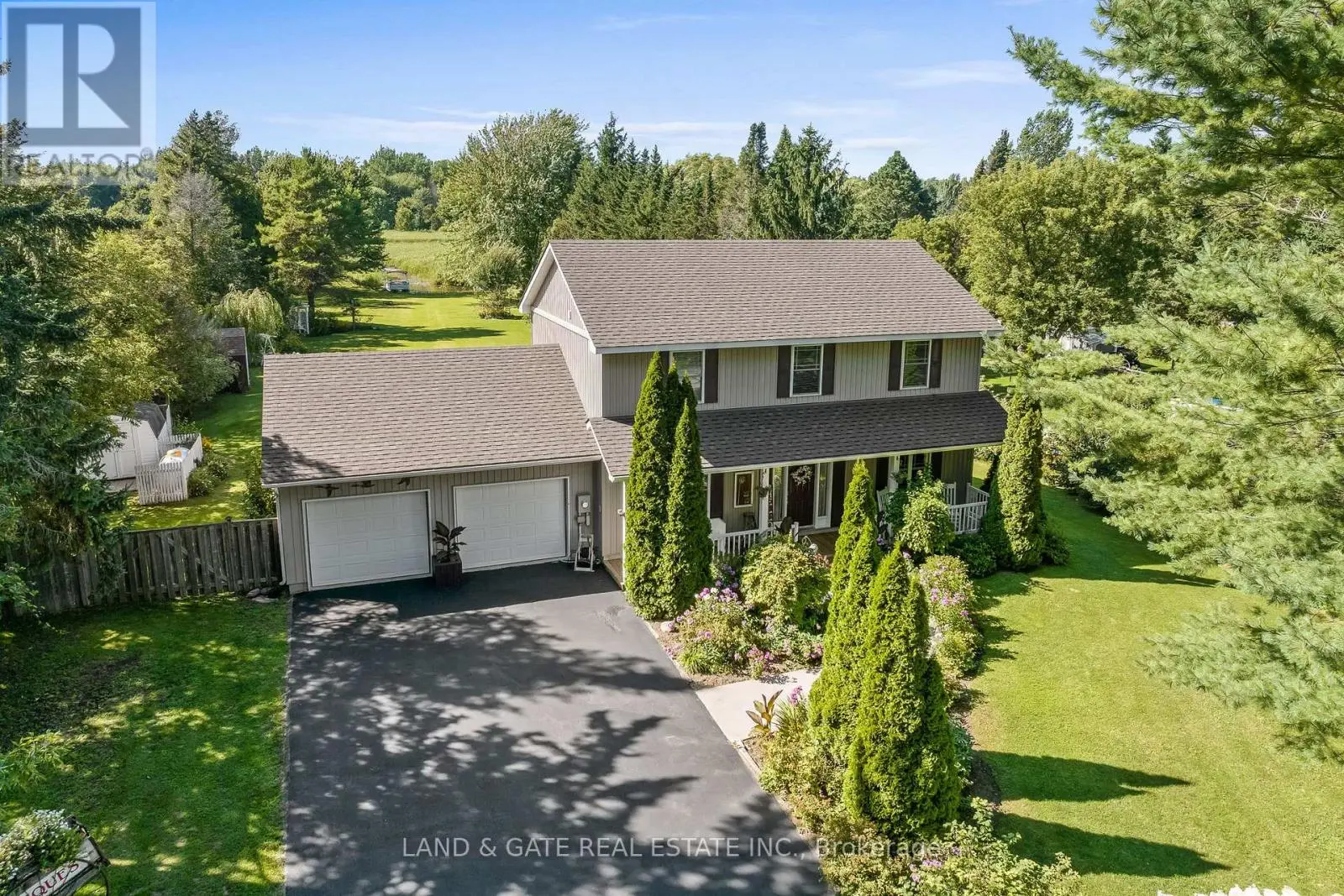 184 Harbard Road W, Prince Edward County, Ontario  K0K 1L0 - Photo 2 - X12180907