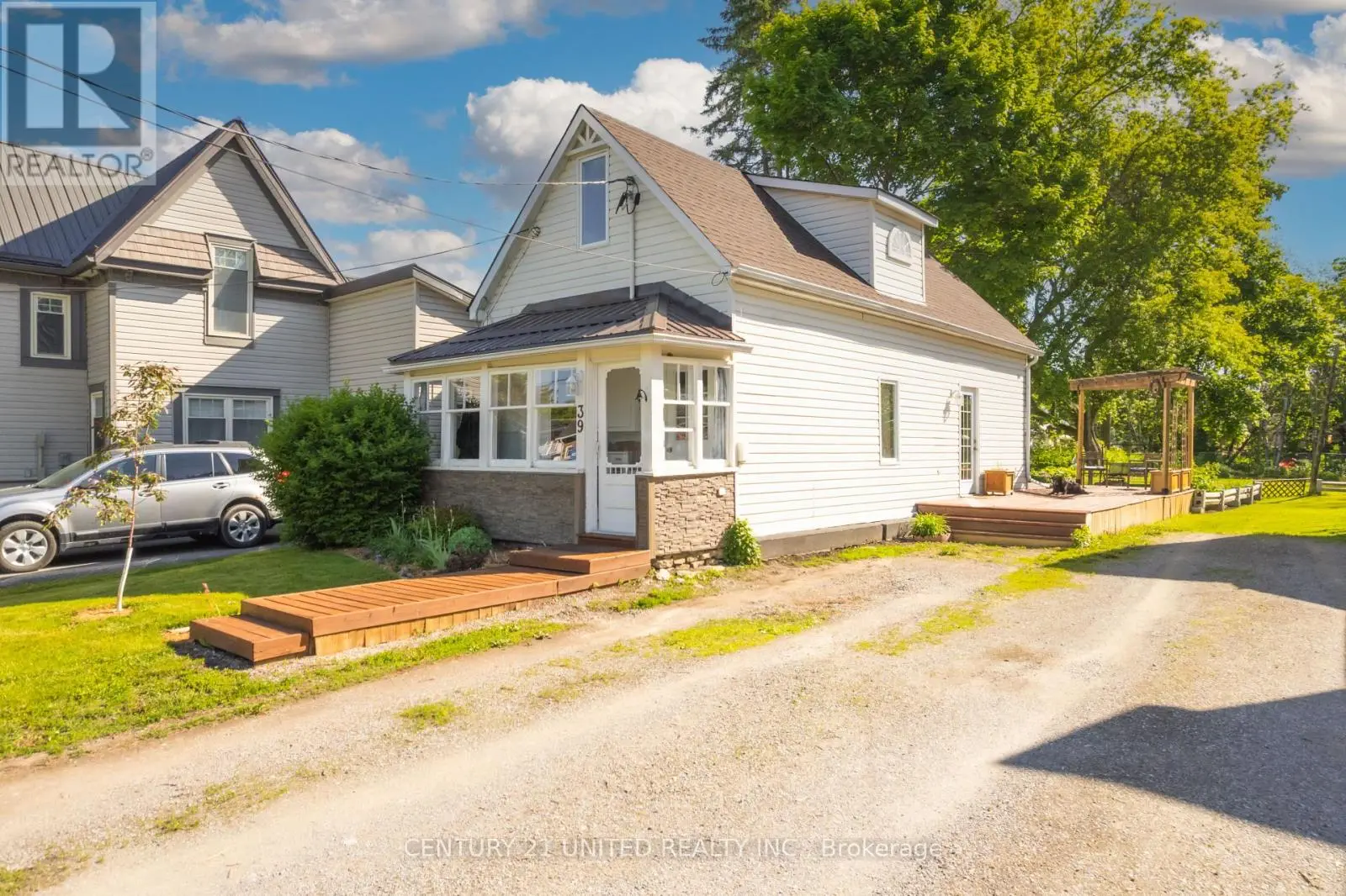 39 Raglan Street S, Trent Hills, Ontario  K0L 1L0 - Photo 2 - X12181021
