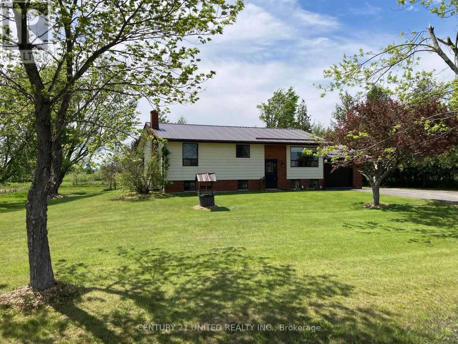 496 Pigeon Lake Road, Kawartha Lakes, Ontario  K9V 4R3 - Photo 2 - X12181657