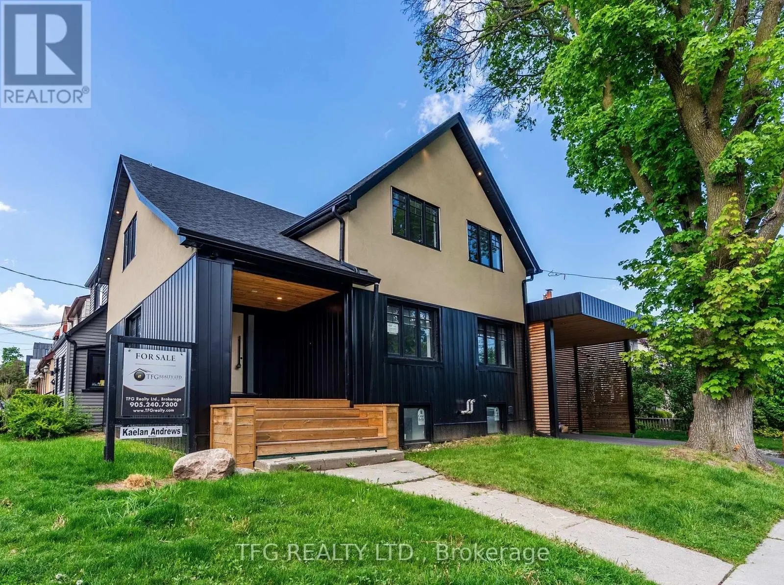 997 Mount Pleasant Road, Toronto, Ontario  M4P 2L9 - Photo 1 - C12182019
