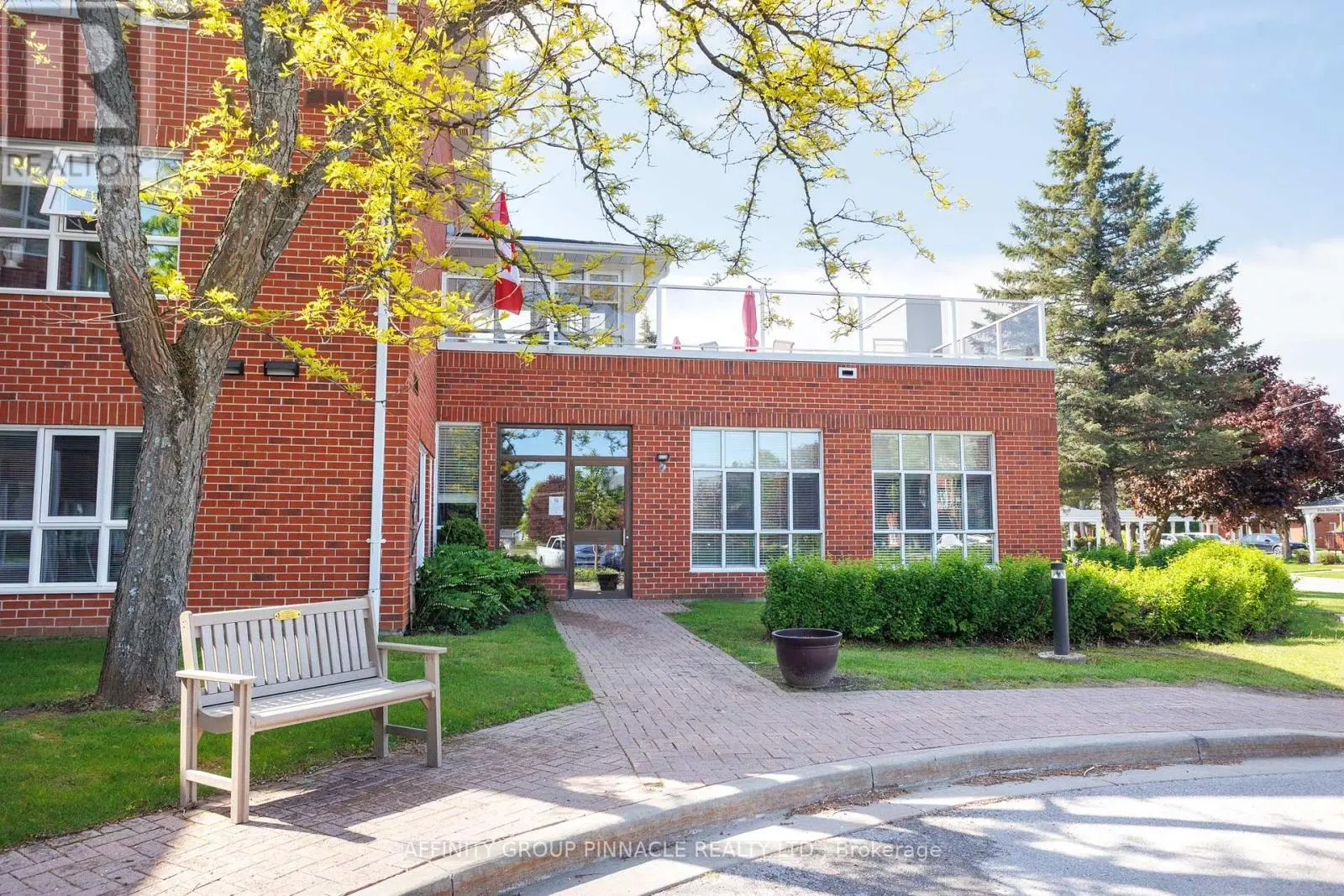 203 - 4 Heritage Way, Kawartha Lakes, Ontario  K9V 5Z2 - Photo 3 - X12182223