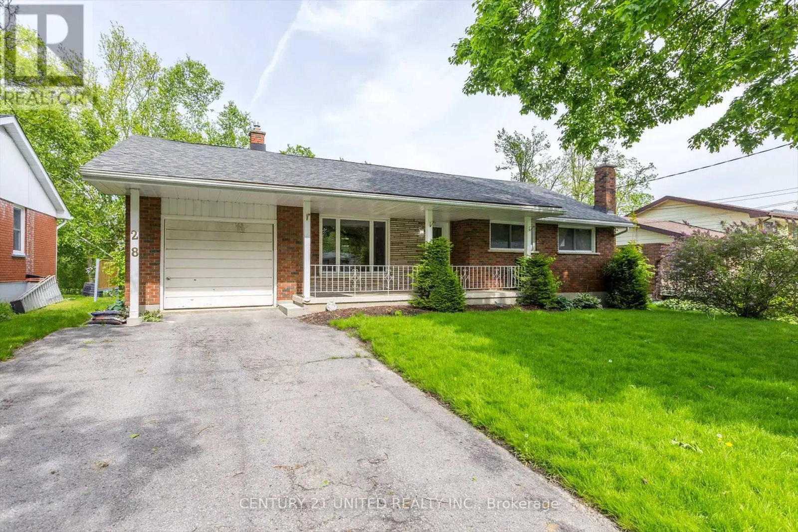 28 Larchwood Avenue, Peterborough West, Ontario  K9J 1M6 - Photo 3 - X12182240