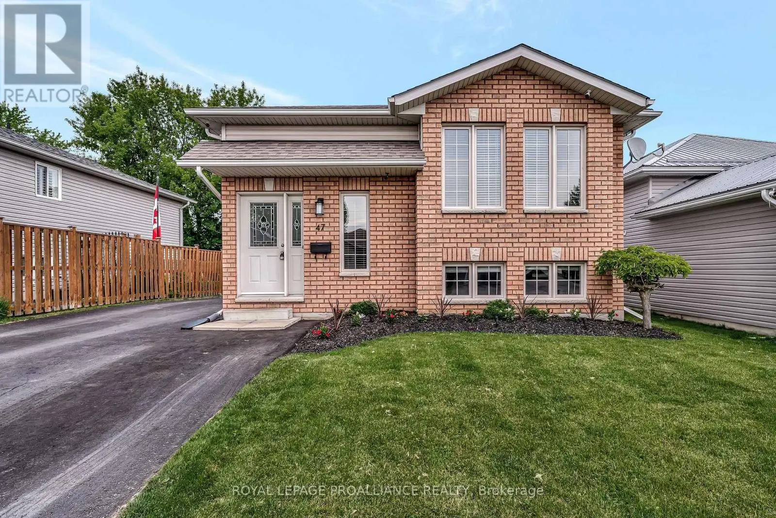 47 Liddle Lane, Belleville, Ontario  K8N 5Y3 - Photo 1 - X12182314